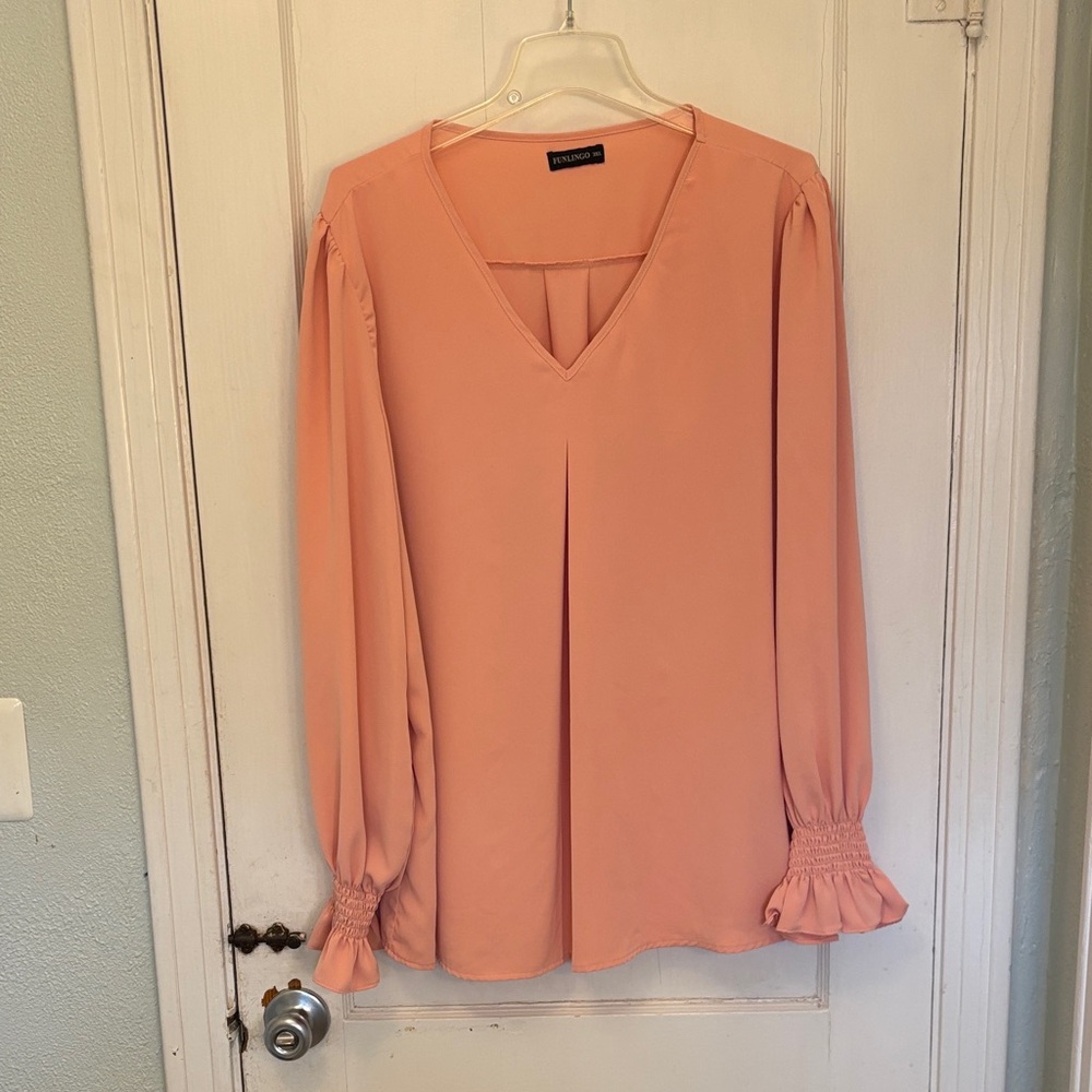 FUNLINGO Coral V-Neck tunic